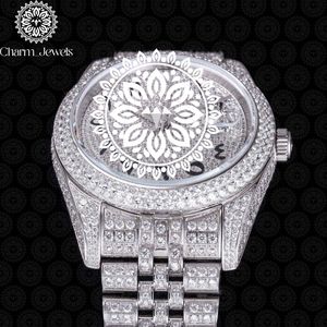Montre à quartz analogique ronde de luxe Charm_Jewels en acier inoxydable 38 mm avec cristal saphir, design ajouré, fermoir pliant, unisexe - Product Image 2