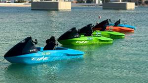 Bateau à réaction électrique EWAVE V1, matériau LLDPE, 24 kW, vitesse maximale de 60 km/h, jet ski personnel, 2/1 places, 230 cm - Product Image 3