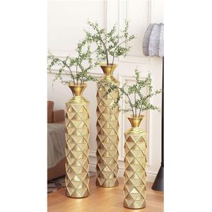 Jarrón de flores y florero de diseño dorado, ideal para decoración del hogar, personalizado, hecho a mano, la mejor decoración de interiores y diseño artesanal. - Product Image 1