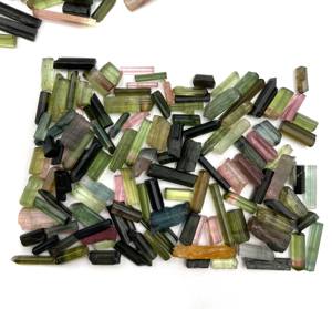 Lote de Turmalina Natural Multicolor en Bruto, Certificada por IGI, para Joyería - Product Image 6