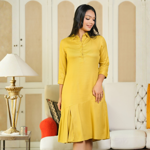 เดรสเชิ้ตสีเหลืองสำหรับผู้หญิงสุดหรู - Product Image 1