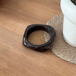 Brazalete de Resina Epoxi Esmaltada Hecho a Mano de Primera Calidad con Patrón Floral Rosa, Forma Redonda, Joyería Coleccionable Artística - Product Image 5