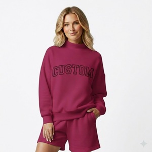 Ensemble assorti hiver pour femme : haut ample à col montant et short au-dessus du genou à taille élastique, couleur unie avec broderie machine - Product Image 5