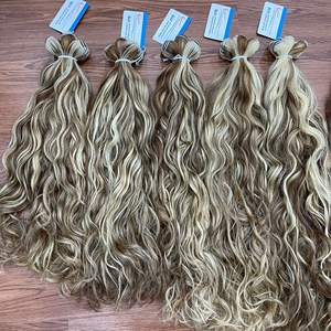 MEILLEURE QUALITÉ Bundles de Cheveux Bruts Naturel Ondulé Machine Trame Extensions de Cheveux Piano Couleur 100% Cheveux Humains Vietnamiens - Product Image 3