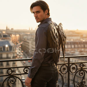 Harnais en similicuir noir avec ailes d'ange tombé - Product Image 4