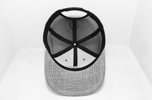 Casquette de camionneur noire confortable à 6 panneaux avec patch en cuir et maille, style jeune et dynamique, fabriquée au Vietnam - Product Image 4