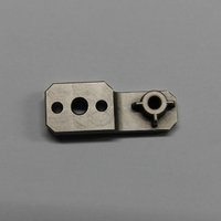 Pièces mécaniques personnalisées en acier inoxydable usinées par CNC, tolérance de précision +/-0,01 mm, service d'usinage certifié ISO 9001