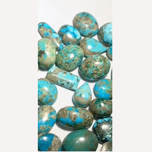 Cabochon de turquoise taillé kyanite, facettes de rubis, facettes de quartz bière -- Réservez pour ABC - Product Image 1