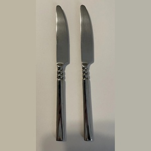 Cuchillo de Cena de Diseño Metálico Elegante con Mango con Detalles en Oro, Vajilla Moderna Plateada para Restaurantes y Hoteles al por Mayor - Product Image 2