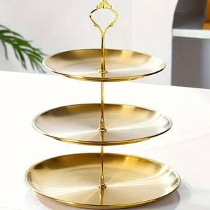 Support de service à 2 niveaux en laiton de style antique avec des assiettes à motifs floraux pour gâteaux, biscuits, en-cas et décoration de table - Product Image 1