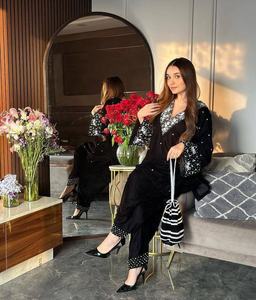 2024 nouveauté dames été Boutique robe brodée à la main qualité fête porter au prix de gros - Product Image 5