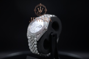 Montre de luxe en acier inoxydable et moissanite, directement de l'usine, idéale pour les cadeaux de fiançailles, les cadeaux d'entreprise et les passionnés de mode - Product Image 2