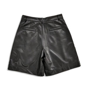 กางเกงขาสั้นคาร์โก้หนัง PU ปักลาย สไตล์สตรีทแฟชั่นสำหรับผู้ชาย ใส่สบายช่วงฤดูร้อน มีเชือกผูกเอว ความยาวระดับเข่า - Product Image 2
