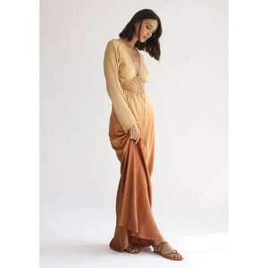 Vestido Largo Maxi para Mujer, Cuello en V Profundo, Color Marrón Degradado, Sin Mangas, 100% Algodón, Estampado Floral, Ecológico, Elegante, para Fiesta o Noche - Product Image 4