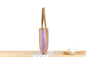 Destaca con estilo con este llamativo bolso de hilo natural, con fibras de primera calidad y un diseño moderno con detalles en morado. - Product Image 4