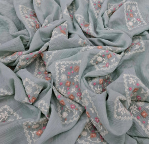 Tela de encaje floral de malla de georgette de calidad exportación con bordado maltado premium para vestidos de novia y prendas de ocasión. - Product Image 5