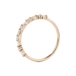 Bague de fiançailles en or massif 10K 14K 18K avec diamants de laboratoire taille baguette et ronds, couleur DEF, clarté VS VVS, certifiée IGI, bague éternité - Product Image 2