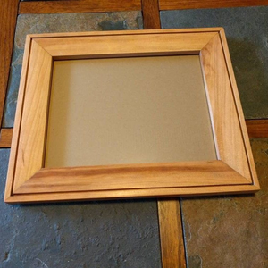 Cadre photo vertical carré fait main en bois massif naturel vieilli pour table - Product Image 1