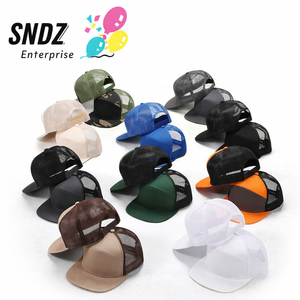 Gorra Deportiva de Malla Transpirable, Duradera y Elegante con Logotipo Personalizado de Alta Calidad (para Uso en Exteriores en Verano) - Product Image 2