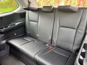 Toyota Grand Highlander 2025 d'occasion en excellent état - Product Image 4