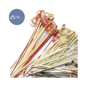 Disponible – Brochettes en bambou artisanales et durables en gros – Meilleur prix – Fournisseur de pics alimentaires écologiques - Product Image 1