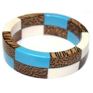 กำไลข้อมือเรซิ่นคริสตัลทำมือ ขอบเรียบ ดีไซน์ทันสมัย - Product Image 6
