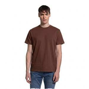 T-shirts pour hommes en tissu uni 220 GSM, anti-rides, look audacieux et tendance, pour l'été, à prix avantageux - Product Image 1