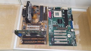 Placa base con memoria ECC actualizable - Product Image 3