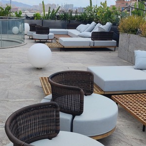 Azulejos de mármol blanco duradero de la mejor calidad para diseño de pisos y paredes en hogares modernos y espacios comerciales, disponibles para la venta. - Product Image 1