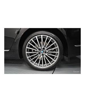 BMW Serie 7 740Li XDrive Agosto 2022 39,711 km Volante a la Izquierda Caja de Cambios Automática Asientos de Cuero Diseño Pura Excelencia - Product Image 5