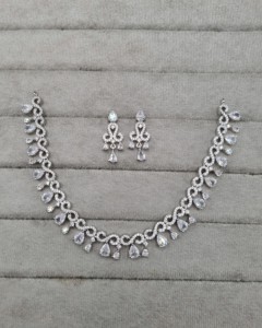 Ensemble collier et boucles d'oreilles de luxe pour femme, avec diamants américains, motif boucle infinie, micro-pavé, collier à franges ondulées et boucles d'oreilles, fabricant - Product Image 3