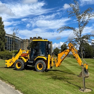 Chargeuse-pelleteuse JCB avec une excellente capacité de creusement, une forte puissance de chargement et des performances durables pour les applications exigeantes - Product Image 3