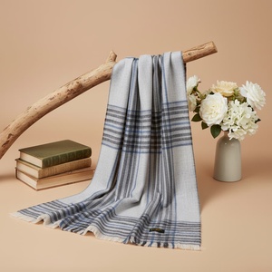 ผ้าห่มลายสก็อตแคชเมียร์มองโกเลียแท้ 100% ขนาด 150x100 ซม. - Product Image 1