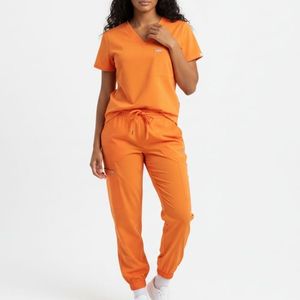 Hospital Medical <b>Scrubs</b> <b>Set</b> for Men Women Customized Nurse Uniform with Custom Logo and Design Nurse <b>Scrub</b> Uniforms - Product Image 1