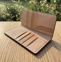 Porte-passeport en cuir véritable fait main – Portefeuille de voyage personnalisé avec initiales et motif floral gravé à la main