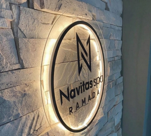 Enseigne lumineuse LED ronde en acrylique transparent 3D personnalisée avec logo d'entreprise, logo en acrylique 3D brossé or champagne pour la publicité - Product Image 5