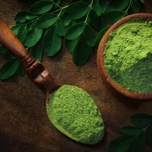 Wholesale Organic Moringa Leaf Powder Clean Label Pure Superfood Green Botanical Extract Powder Functional Food Ingredients - Product Image 2