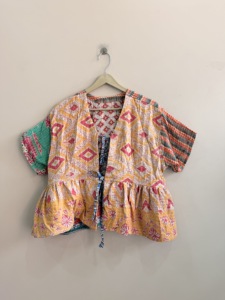 เสื้อฮิปปี้สไตล์กันตะทำมือขายส่งจำนวนมาก เสื้อโบฮีเมียนลายชนเผ่าวินเทจ - Product Image 2
