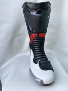 Botas de Carreras Personalizadas en Blanco y Negro, Personalizables en Cualquier Color y Diseño, Talla Perfecta - Product Image 5