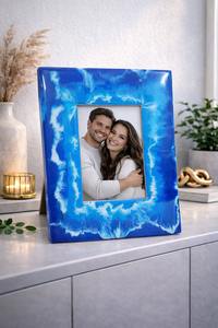 Cadre photo en résine artisanale écologique avec surface texturée pour une collection de décoration intérieure durable - Product Image 4