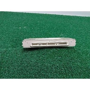 ES Usado: ECU y Módulos de Computación 8999033060 - Product Image 3