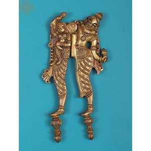 Outil de spécialité de coupe-écrou de conception de Radha Krishna en laiton fait à la main pour la décoration intérieure - Product Image 1