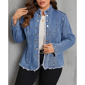 Chaqueta larga de mezclilla vintage lavada para mujer con ribete deshilachado - Product Image 4