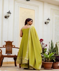 Traje Salwar Tradicional de Algodón para Mujer, Diseño de Puntos Verdes, Ropa Étnica de India y Pakistán, Informal de Verano 86088 RR-46 - Product Image 2