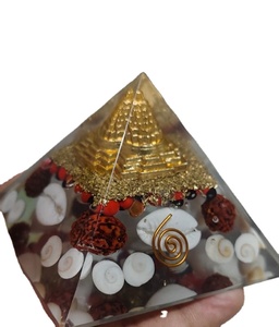Pirámide de cristal de orgón, pirámide Rudra's y Gomti Chakar, pirámide personalizada y otro artículo de cristal - Product Image 1