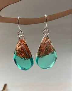 Pendientes de Resina Clásicos Hechos a Mano para Mujer, con Forma Personalizada, para Fiestas y Eventos - Product Image 1