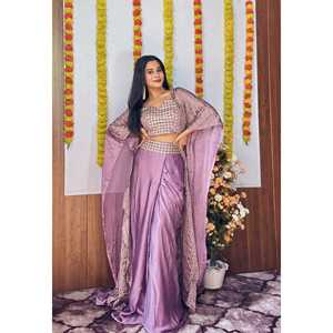 Designer Indo Western Robe de soirée pour les fêtes mettant en vedette le travail de séquence - Product Image 3