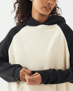 Sudadera con Capucha para Mujer con Logotipo Personalizado, Color Crema y Negro, Estampado de Letras en las Mangas, Estilo Casual para Otoño, con Logotipo Frontal y Bolsillos - Product Image 6