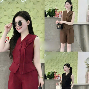 ชุดเซ็ตสองชิ้นสำหรับฤดูร้อน เสื้อผ้าผู้หญิง สวมใส่สบาย แฟชั่นธรรมชาติ ซักได้ บรรจุภัณฑ์แบบกำหนดเอง จากผู้ผลิตในเวียดนาม - Product Image 3