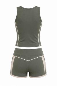 Women Plus Size 2 Piece Yoga Set Scoop Neck <b>Racerback</b> <b>Tank</b> <b>Top</b> High Waist Shorts Contrast Stitch Seamless Spandex 220g Sportwear - Product Image 3